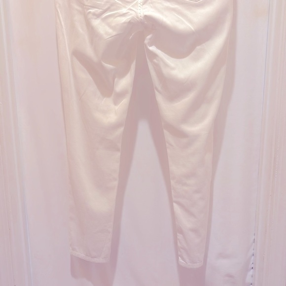 Slightly Worn BCBGeneration Women Skinny Pants Size 30 White - Picture 7 of 13